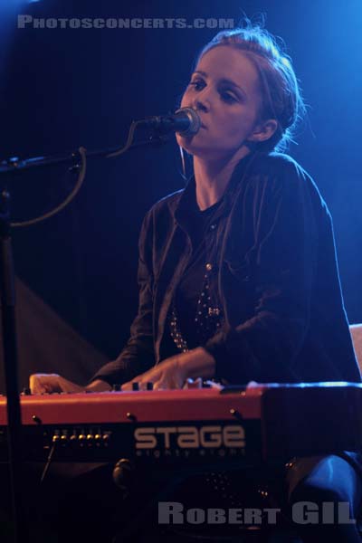 AGNES OBEL - 2010-11-06 - PARIS - La Boule Noire - 